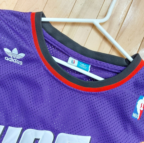 Phoenix Suns Charles Barkley - Picture 3 of 3